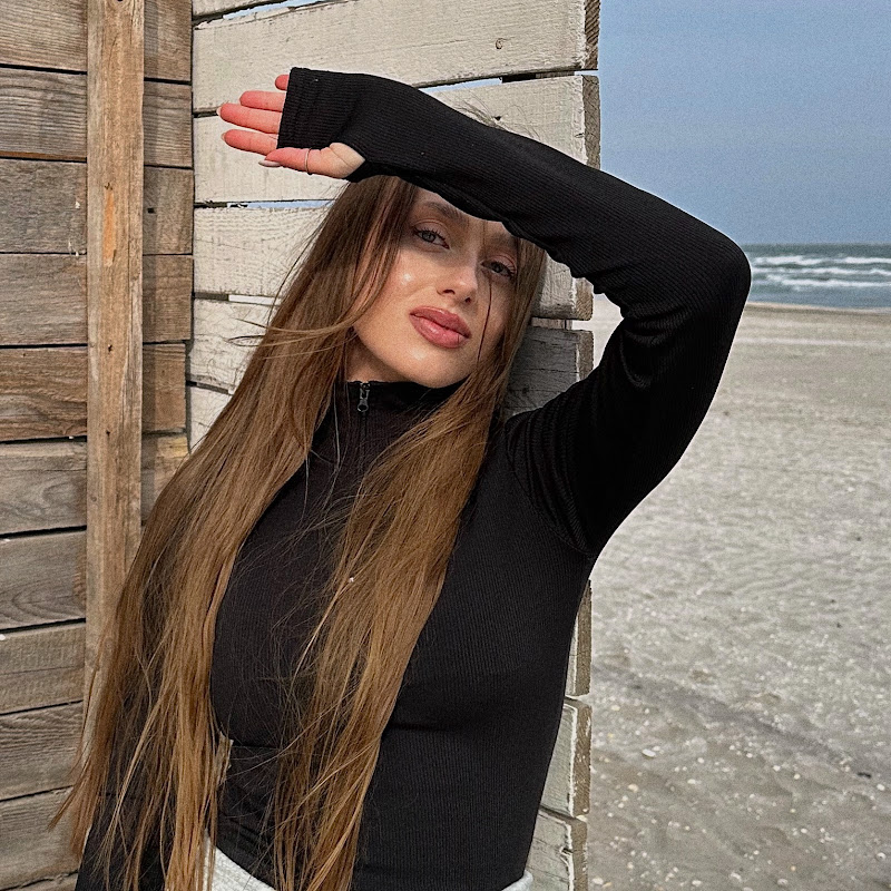 Yana Androsova