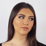 Vale Lenz | MUA & Beauty Content Creator
