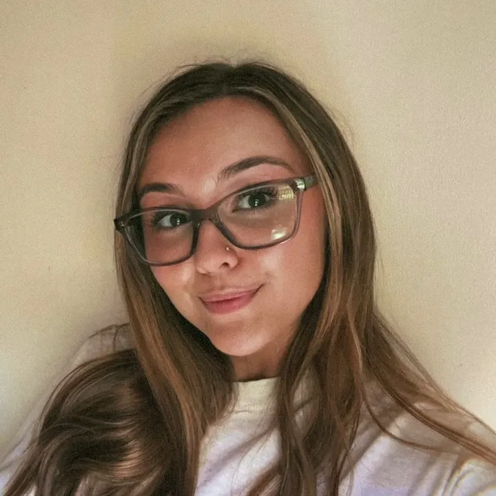 leeah b