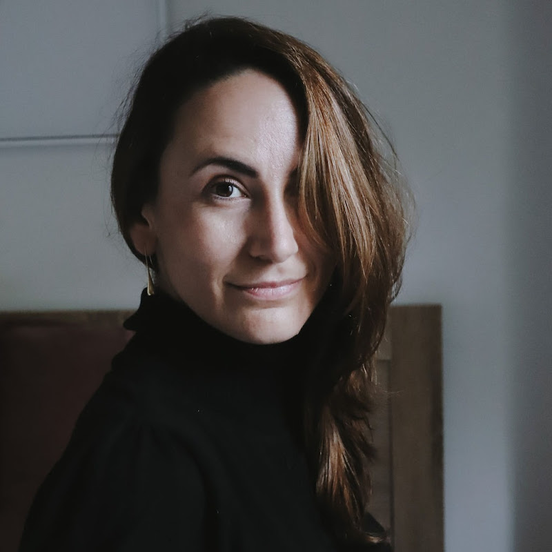 Arianna Pienaar | Holistic Coach | Yoga Teacher