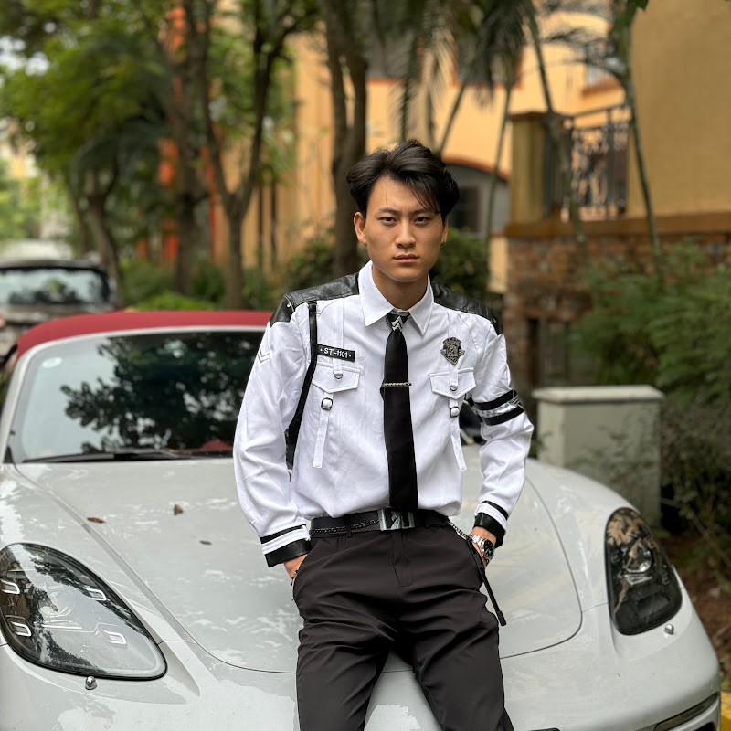 最帅的监狱长