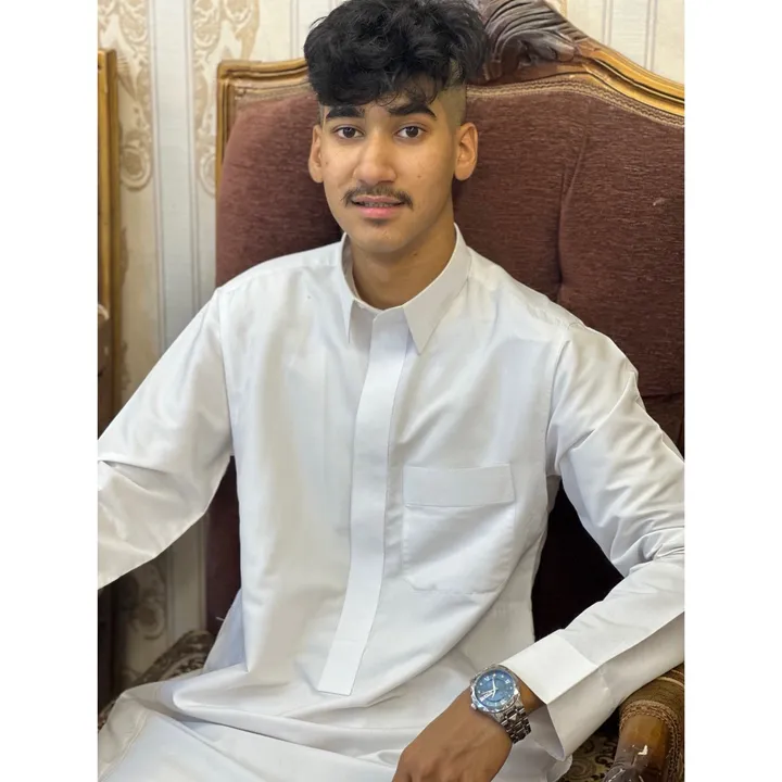 أحــٓــمَــــدالـًـعمـيـًـد<20