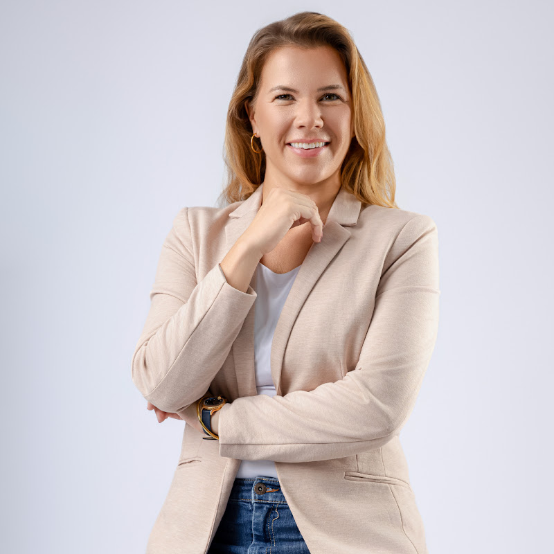 Megan Alfonseca - Your Dominican Connection!