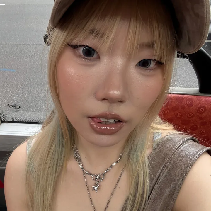 emimi ✴︎