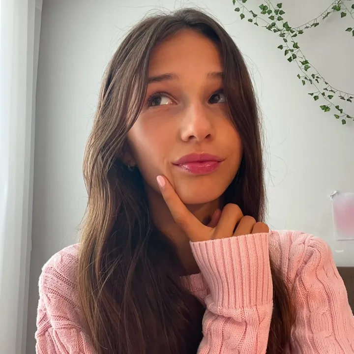 carolinabrandao__
