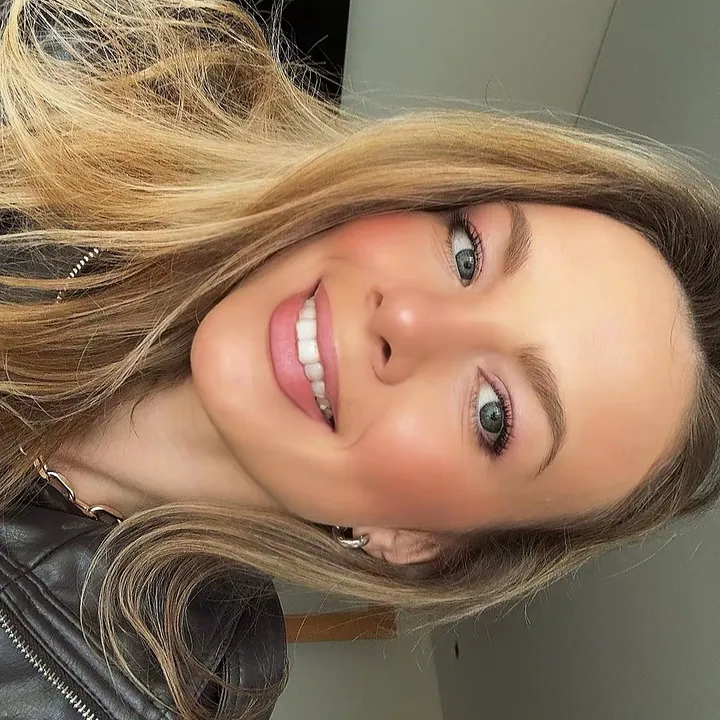 Jenia Che