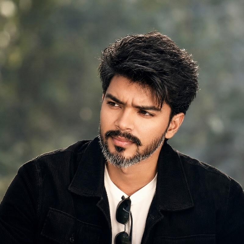 Active Rohit 🧿📿