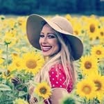 Hanna Linne’ THRIVE - Hormone Yoga Functional Nutrition Coach