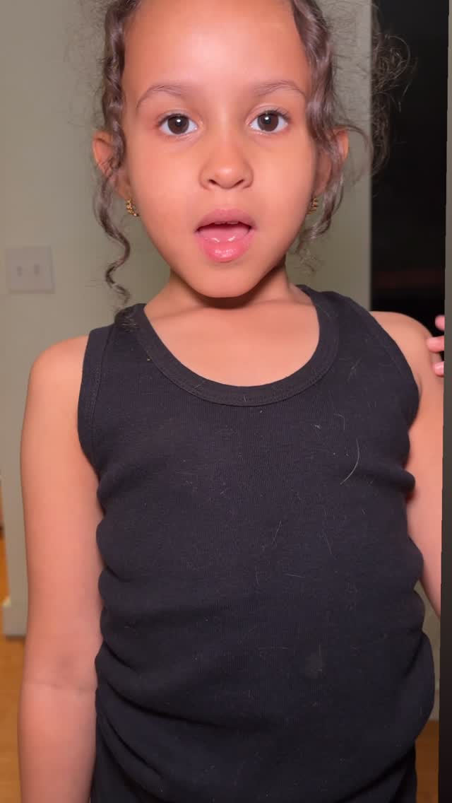 Pretty girl 💛 #reels #fashion #trendingreel #sheinkids #fashionstyle
