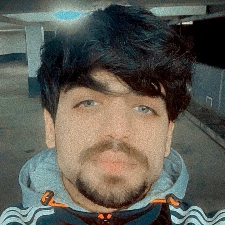 ♡︎𝐇𝐚𝐣𝐢 𝐑𝐨𝐦𝐚𝐥(●🥊●)ﾉ