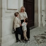 Krisha Bellens- Lewis and Lio