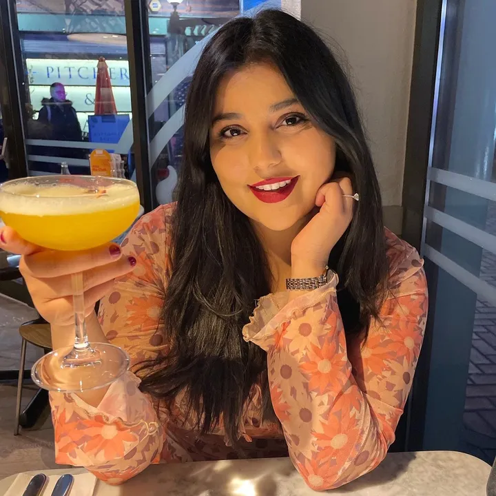 Simran | your midsize bestie💕