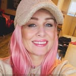 Joycey• Makeup Artist & Hair Stylist