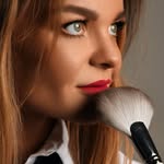 Bridal MUA & Hairstylist • Vienna