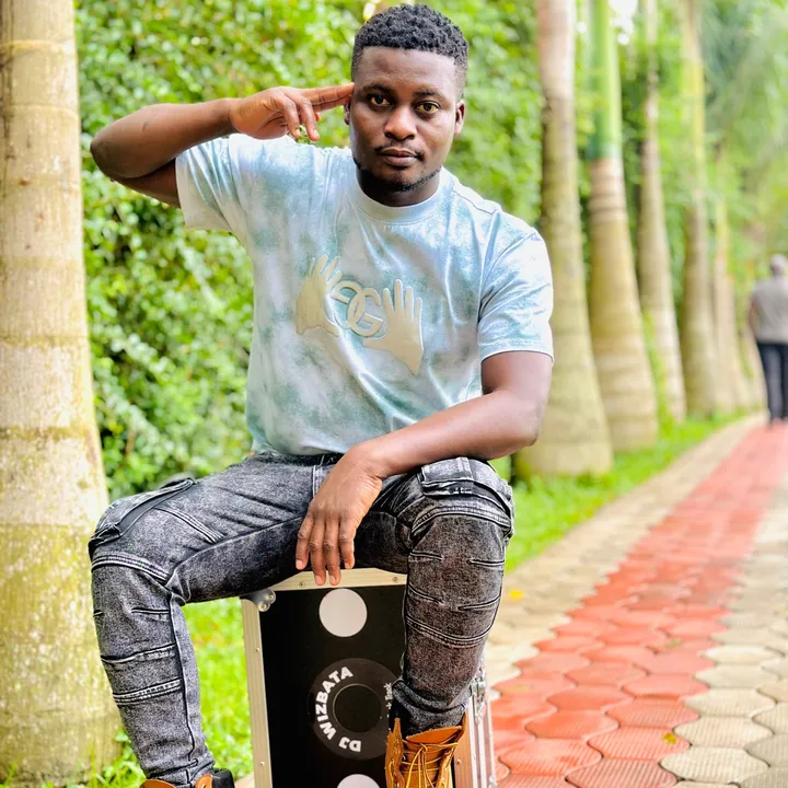 DJ WIZBATA MR BACK TRACK