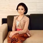 𝐏𝐮𝐭𝐫𝐢 𝐑𝐚𝐭𝐧𝐚𝐧𝐢𝐧𝐠 𝐀𝐲𝐮