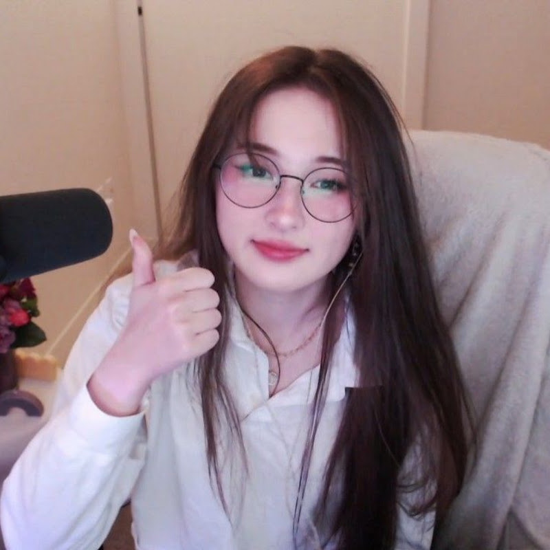 TinaKitten & Friends