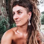 Laura Hermanik 🦋 Yoga | Mental Health | Lifestyle