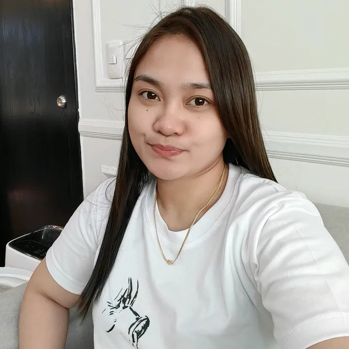 Jessica V.