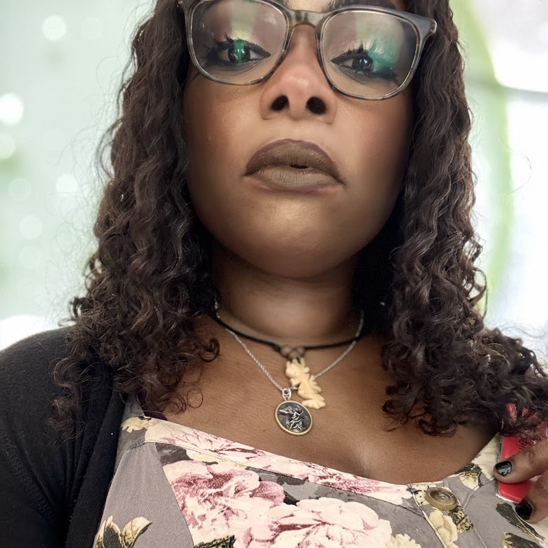 Tyequiece Beauty Pioneer