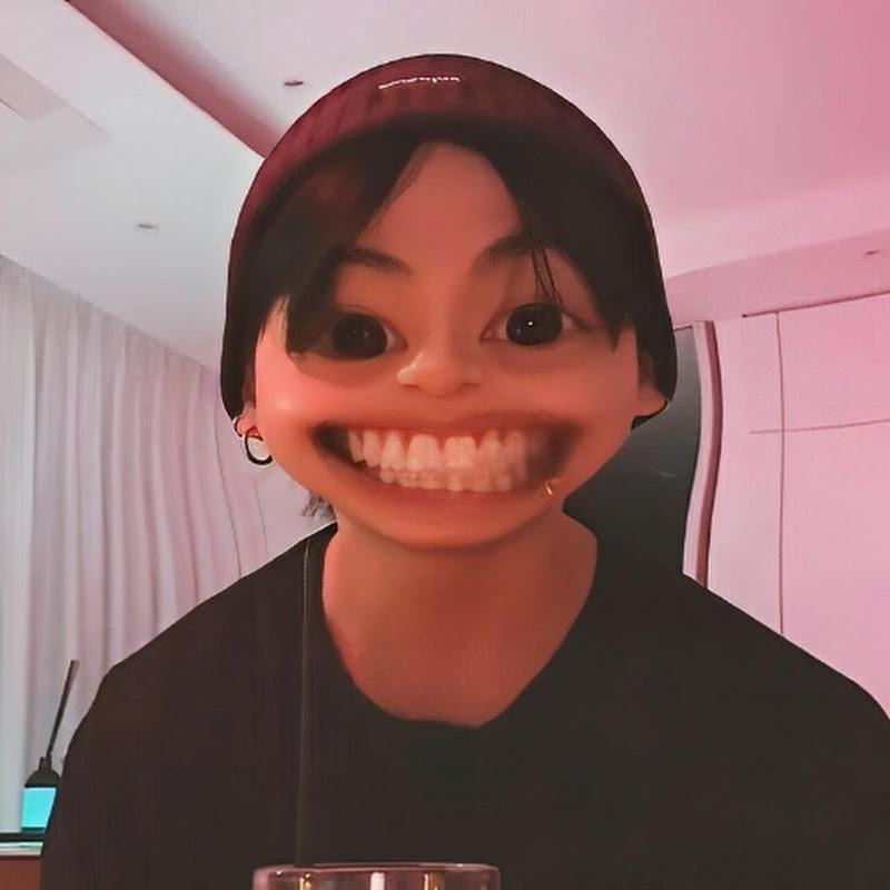 𝐋𝐈𝐍𝐈𝐒𝐓𝐀. 