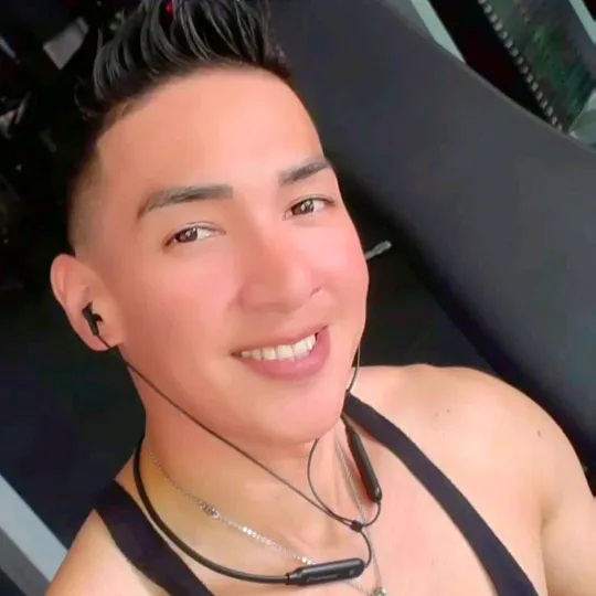 J. J. 😃