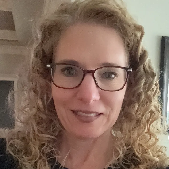 CurlyWendy0