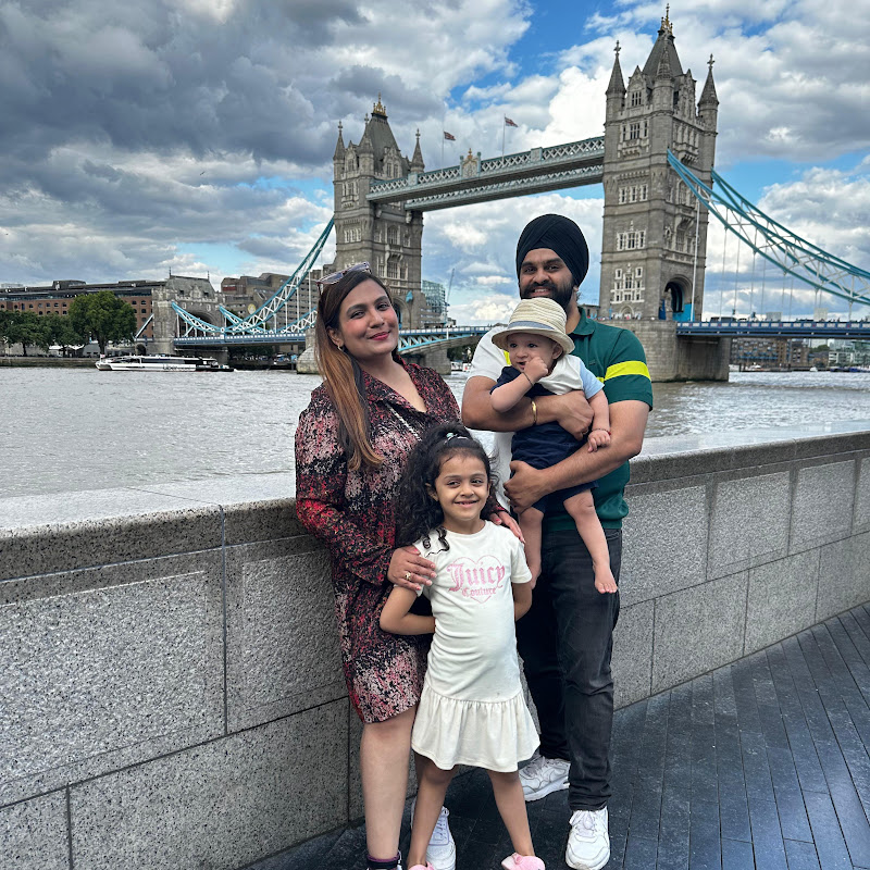 Wadhwa family in UK