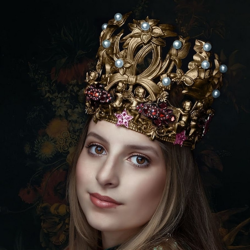 Royal dresses Mother Fashion
