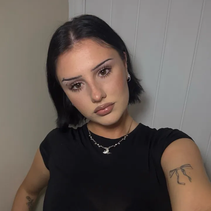 Evelyn Rose🥀