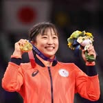 YUI SUSAKI 須﨑優衣