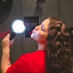 Daphne | A Moça da Bandeira