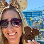 Melanee Berman- Disneyland Planning Expert!