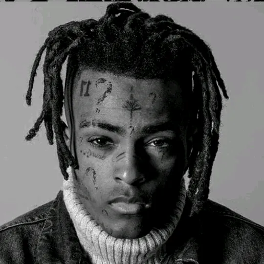 𖣂