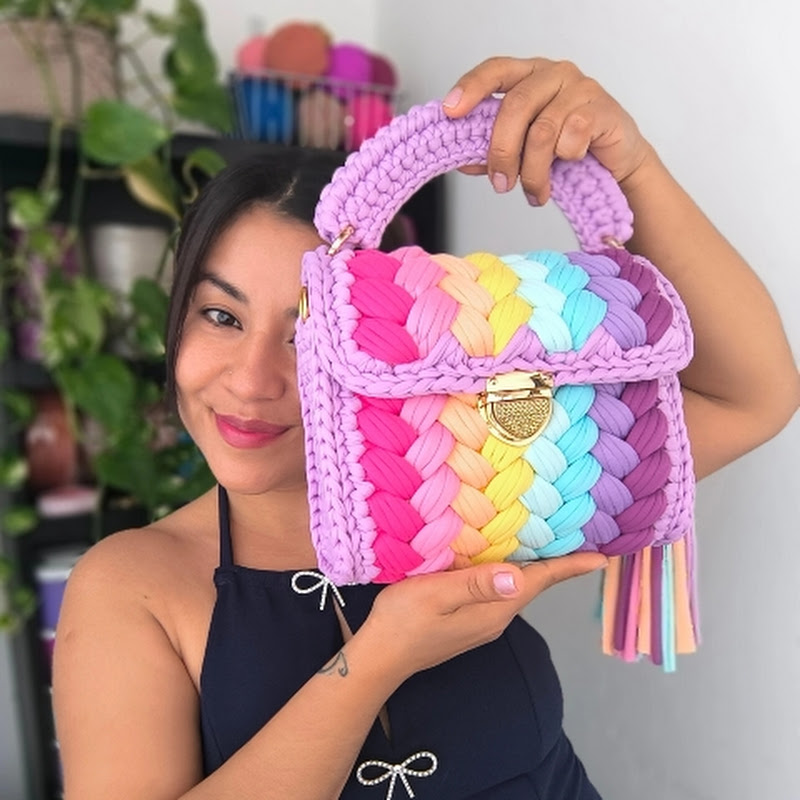 Claudia M | Crochet Bags 