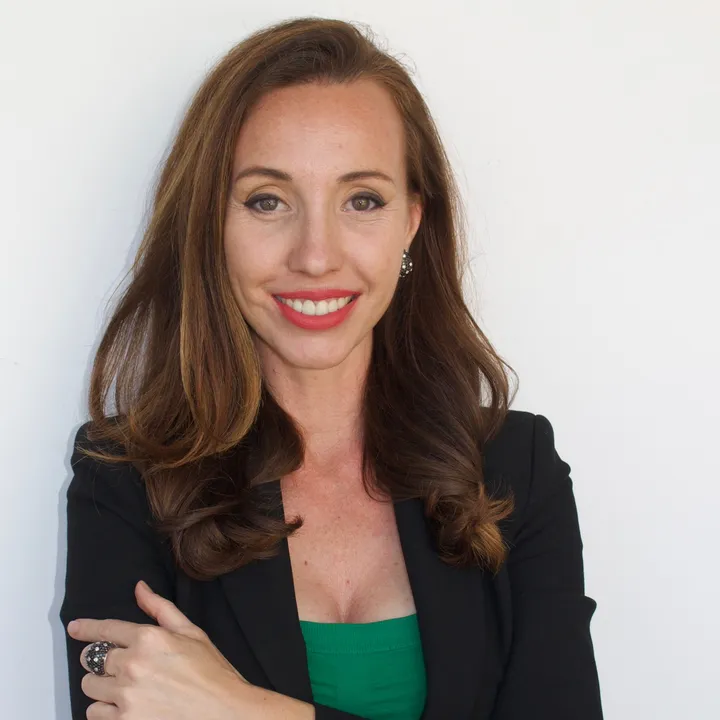 Lily Oliveira Real Estate
