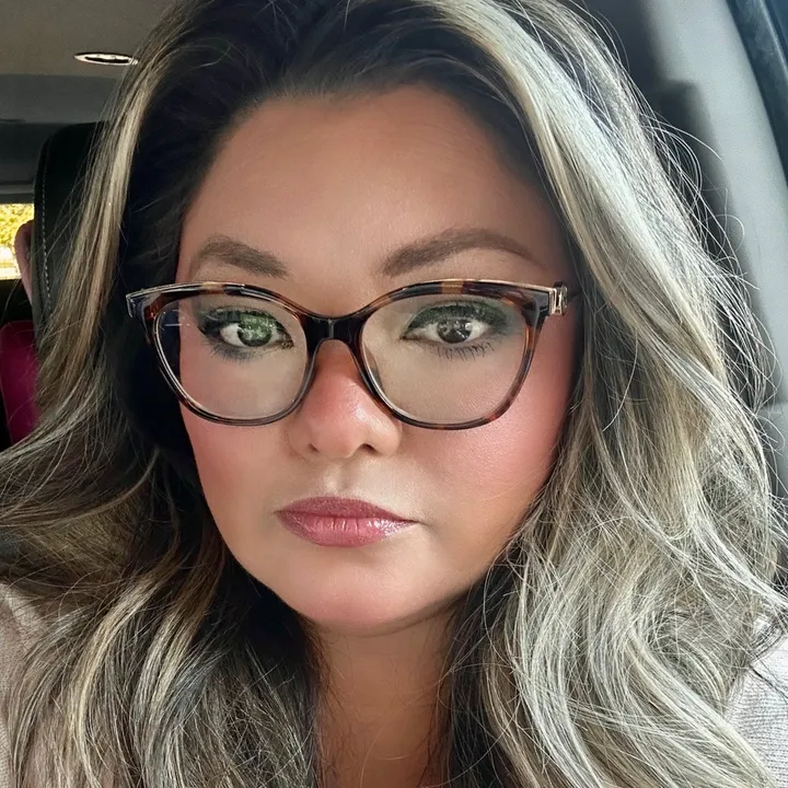 ✝️ E I L E E N 💝