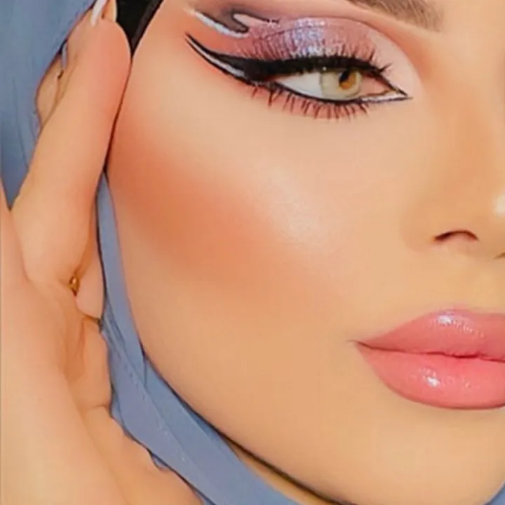 ayda-909