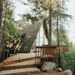 The Treehouse A-frame🏔🌲/\🌲🏔