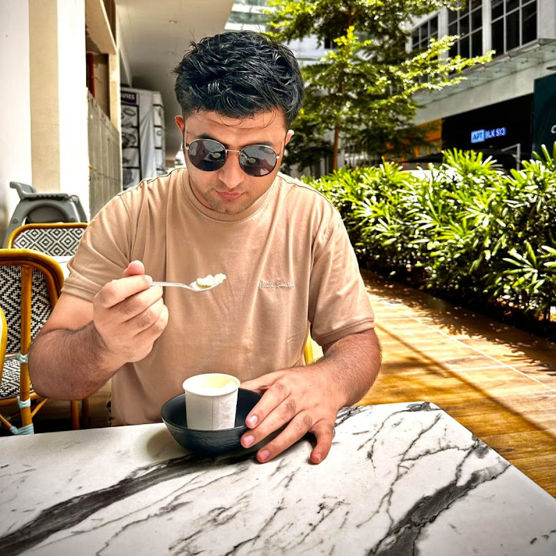 Adnan RAZ