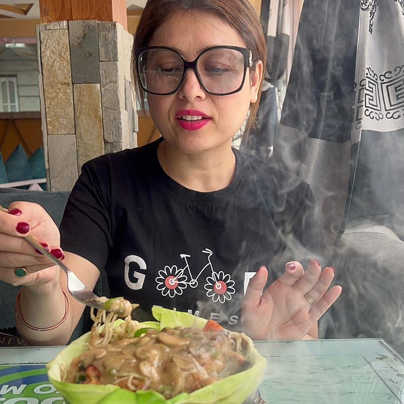 Travel & Dishes 