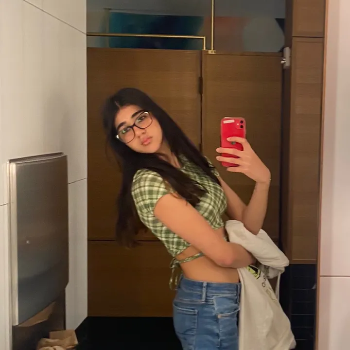 j🛍
