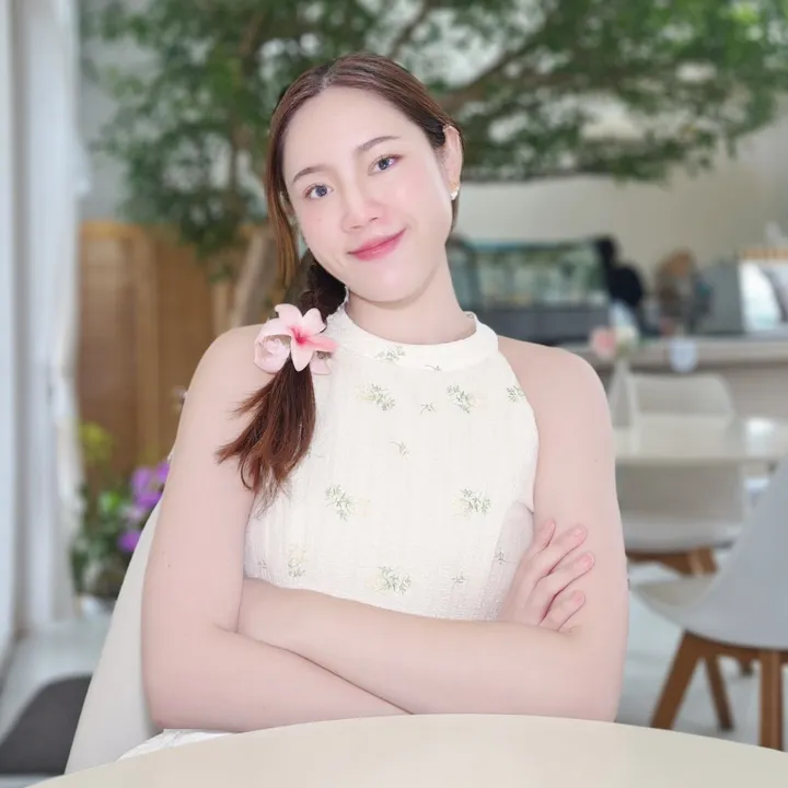 คุณเอมิลี่มีตังค์