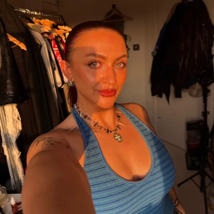 ✩ amber hannah ✩