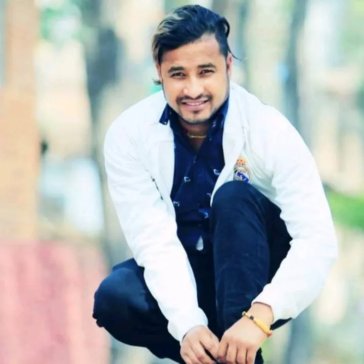 दिपेश के शि