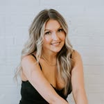 ASH WOUTERS • REGINA MAKEUP ARTIST