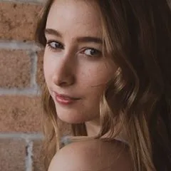 Ashley 🇨🇦