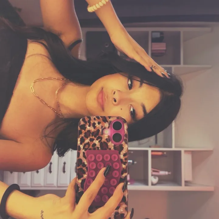 aneisha<3