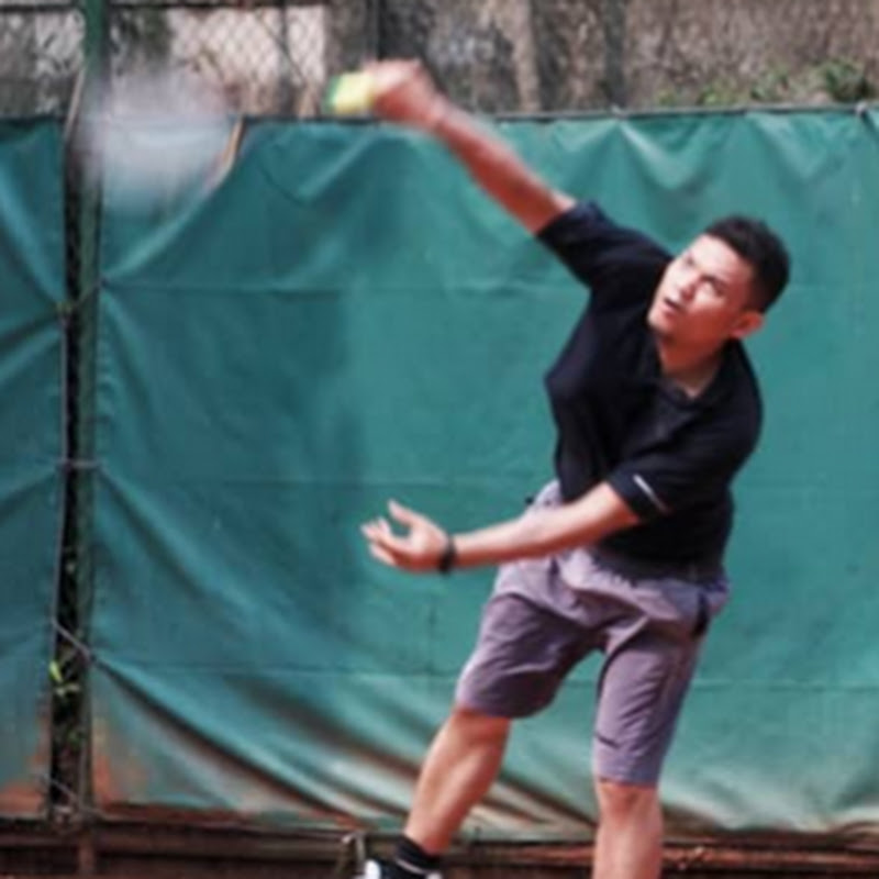 Tennis with DrJH