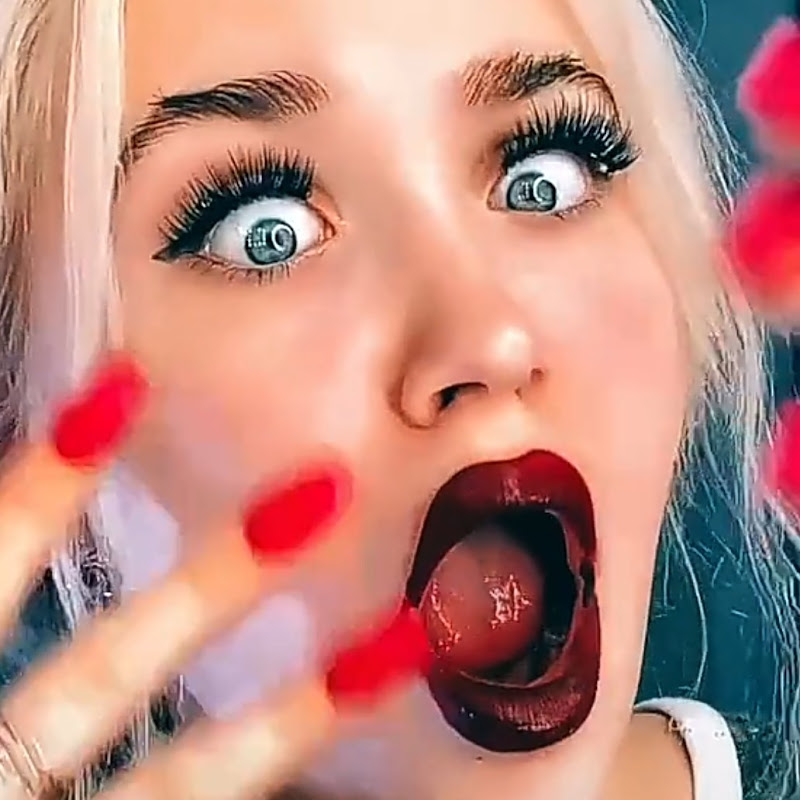 kira Simurina Lips Baby